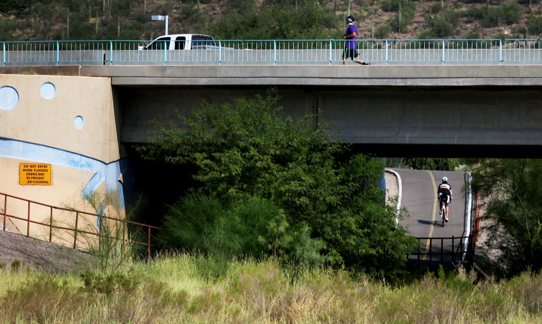 Santa Cruz River